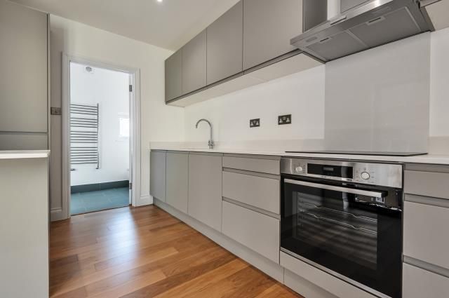 Property photo 1 of 8 Kitchen