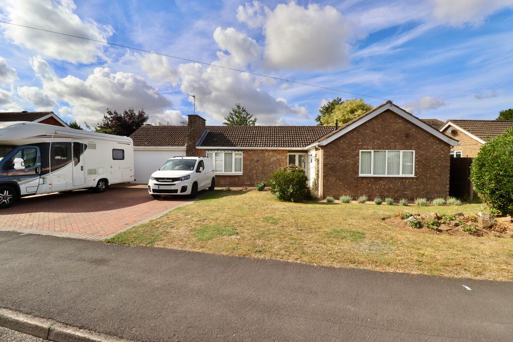 Property photo 1 of 16