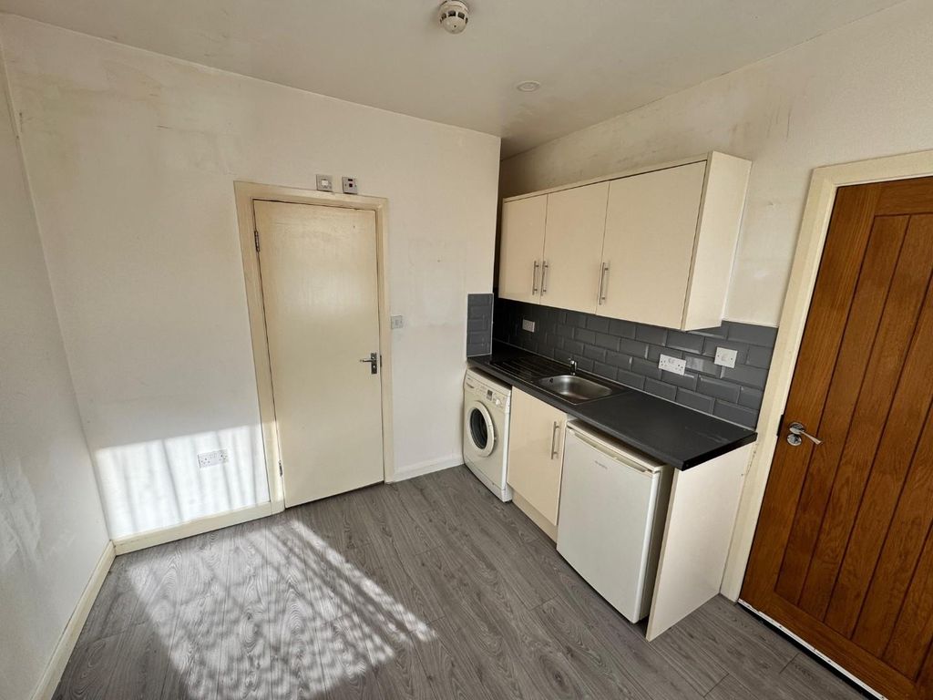 Property photo 1 of 6 1.Jpeg