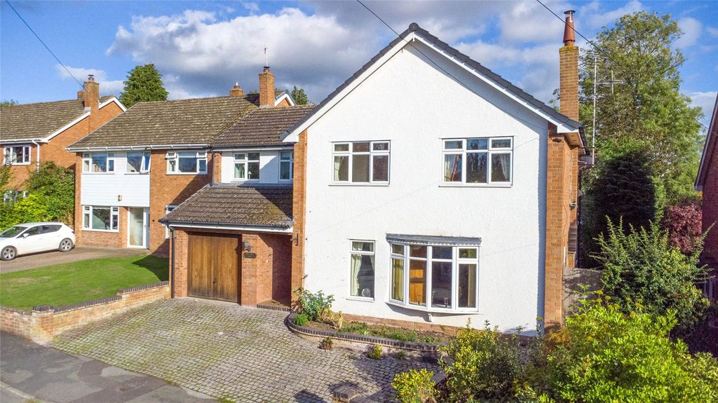Property photo 1 of 44 Picture No. 04