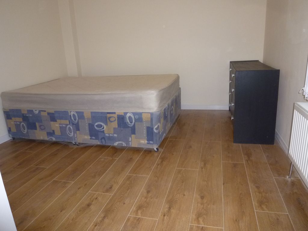 Property photo 2 of 5 Gallery