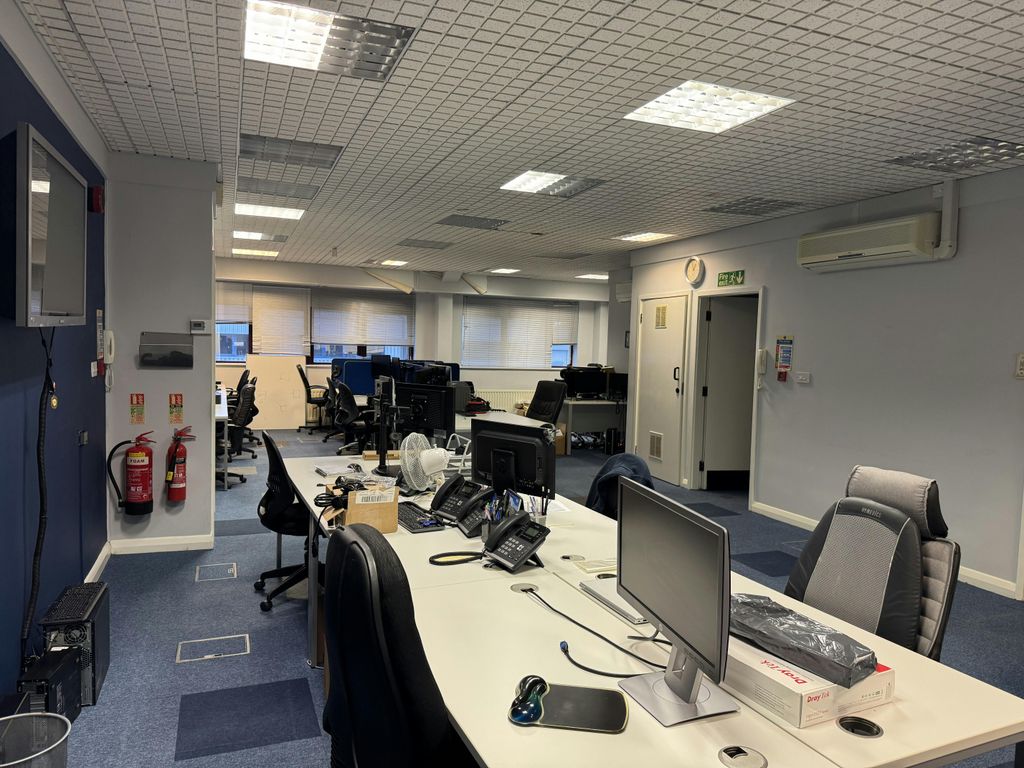 Property photo 3 of 12 Img_4862.Jpg