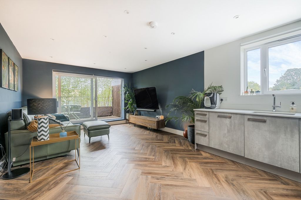 Property photo 2 of 27 Reception