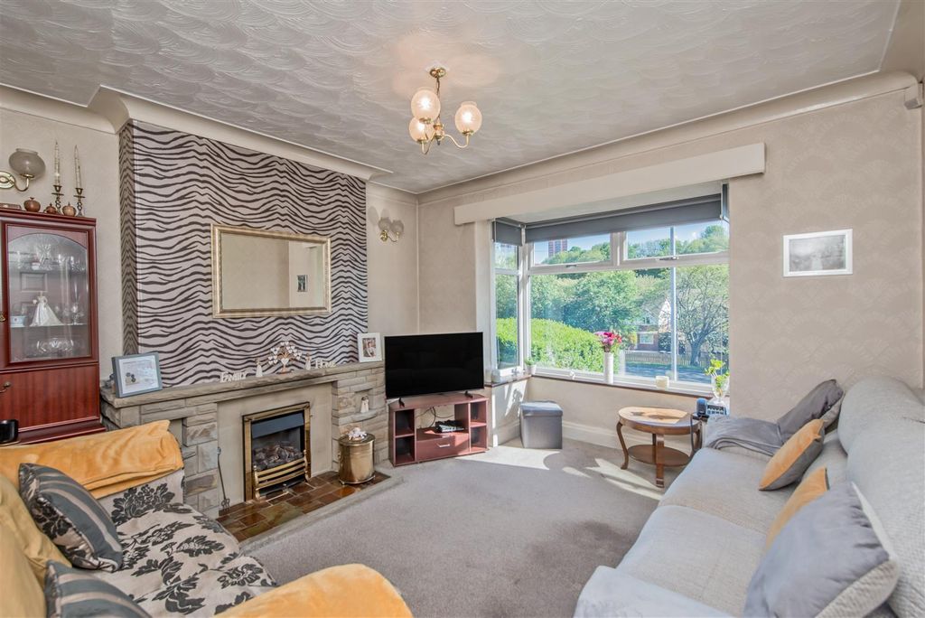 Property photo 2 of 24 Living Room: