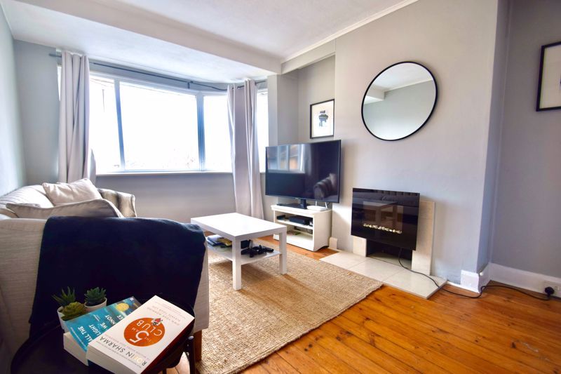 Property photo 2 of 11 Photo 4