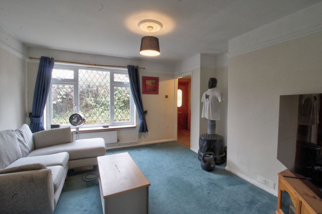 Property photo 3 of 15