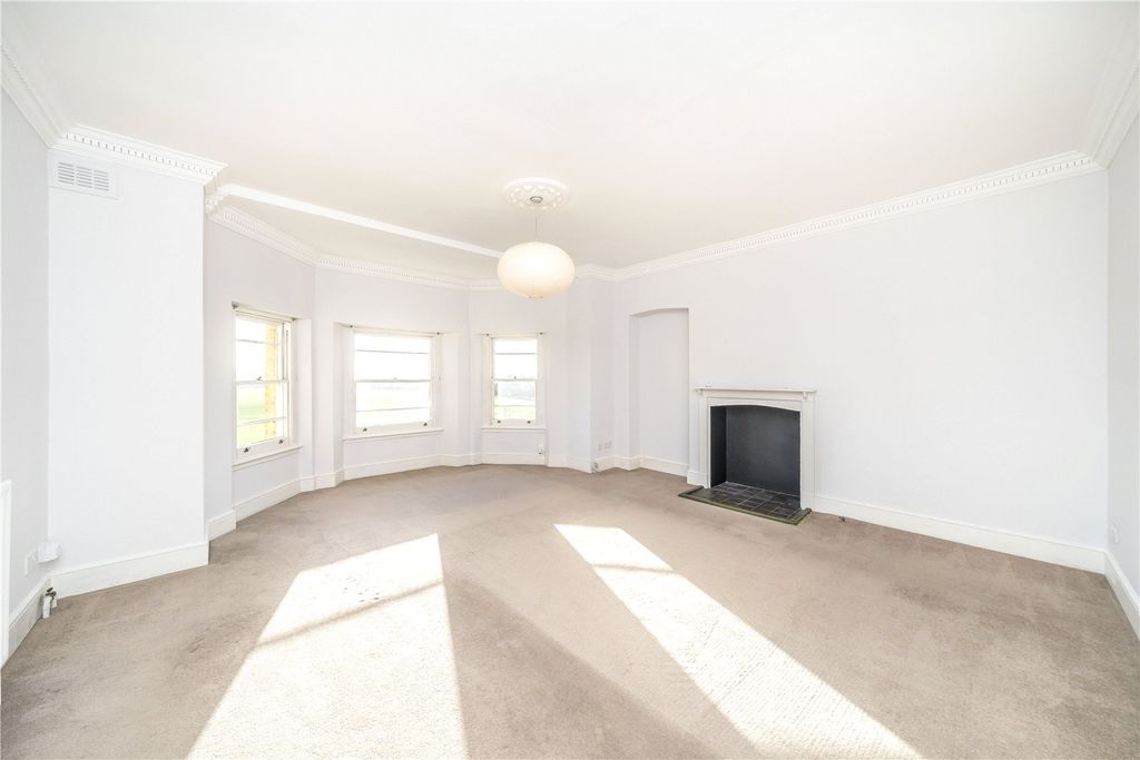 Property photo 2 of 7 Picture No. 01