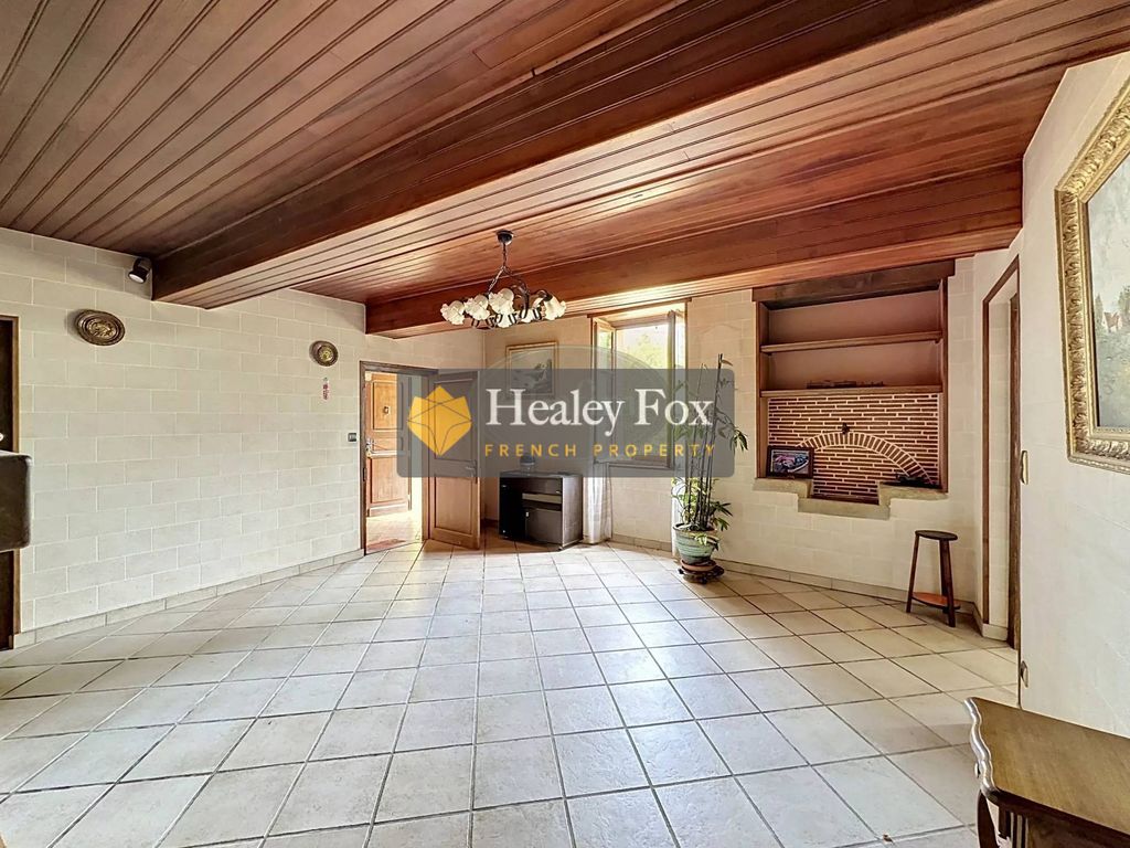 Property photo 3 of 21 826675c9d31c6F14Bf86c83Aa4A84900