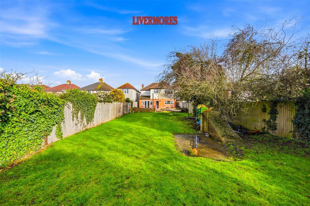 Additional image 7 of 5 bed detached house for saleHeather Drive, Dartford DA1