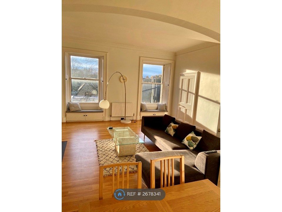 Property photo 3 of 34