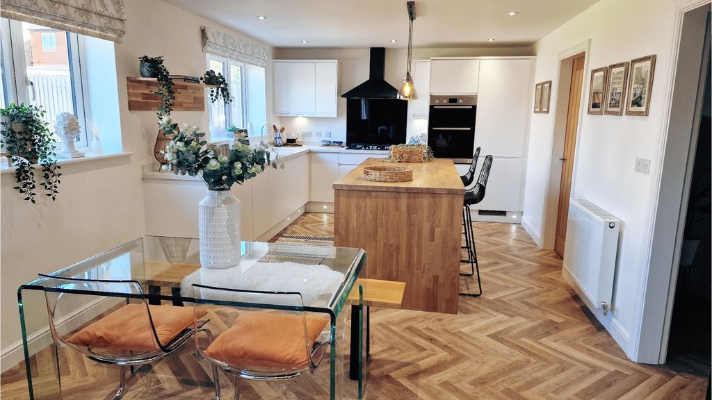 Property photo 3 of 25 Photo 3