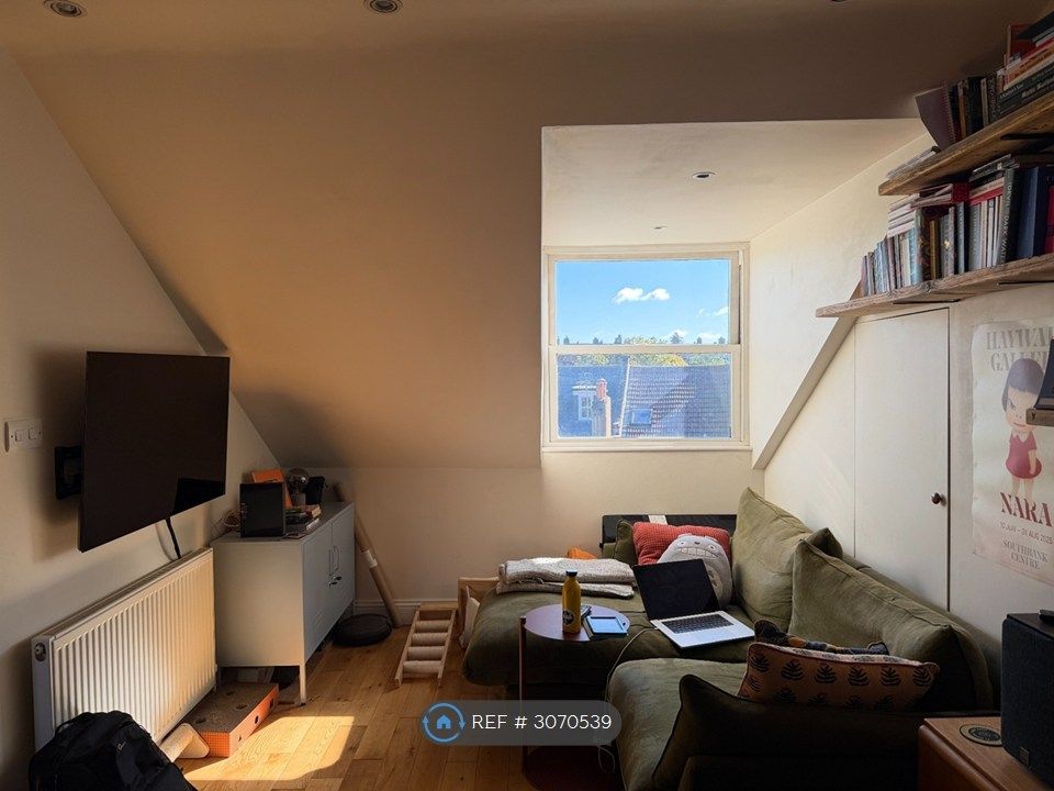 Property photo 2 of 8
