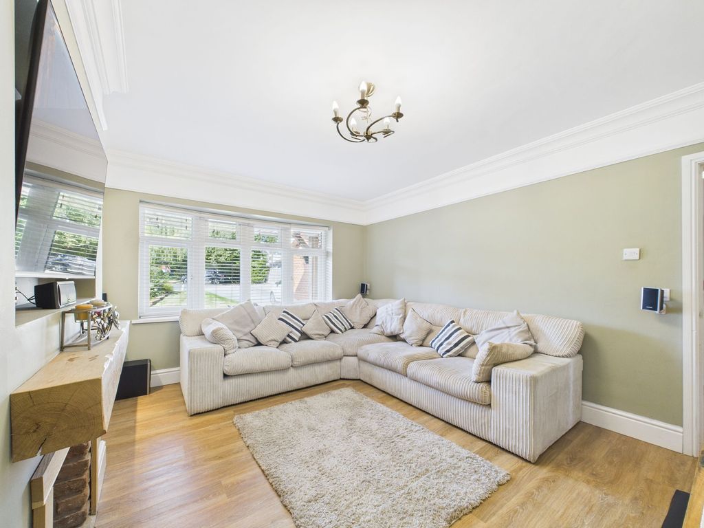 Property photo 2 of 35