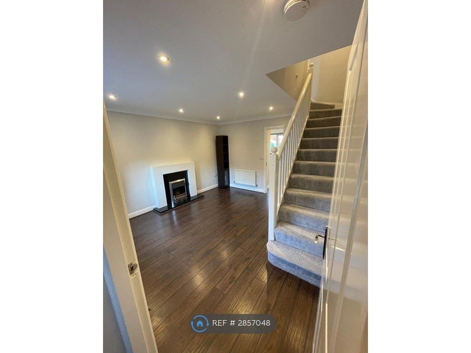 Property photo 2 of 12 Living Room