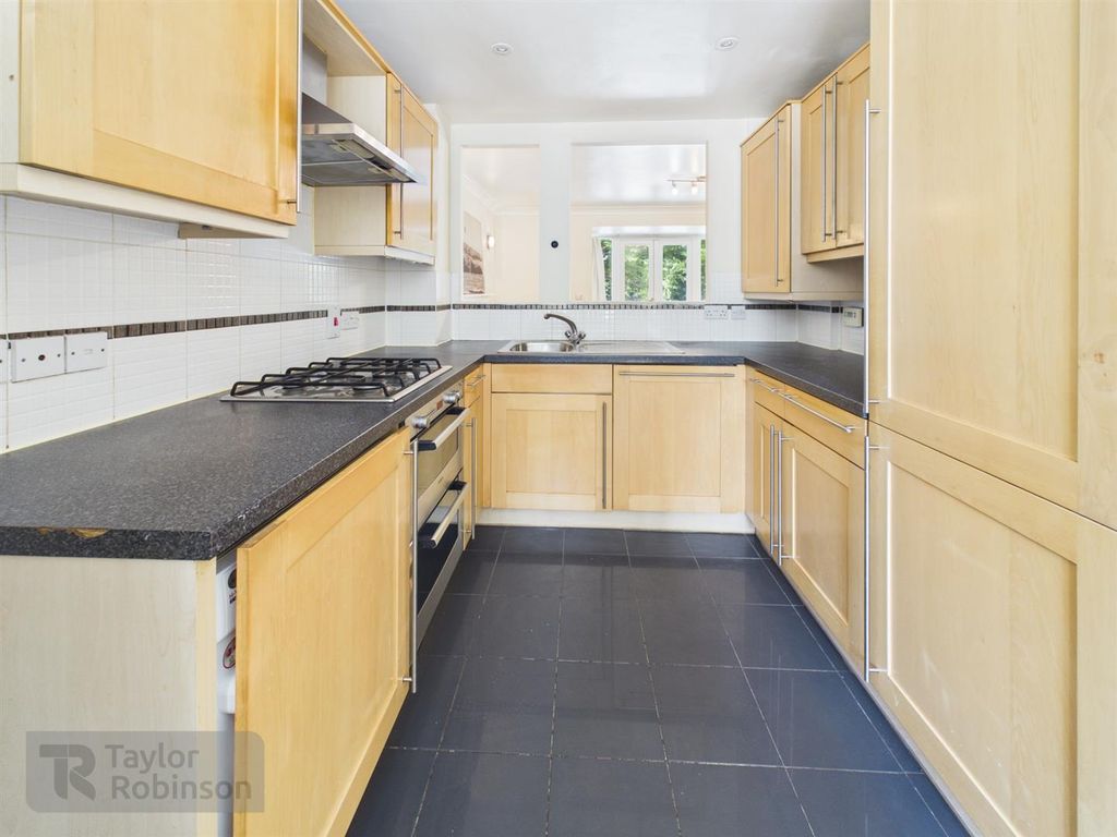Property photo 3 of 15 Cam02600G0-Pr0737-Still005.Jpg