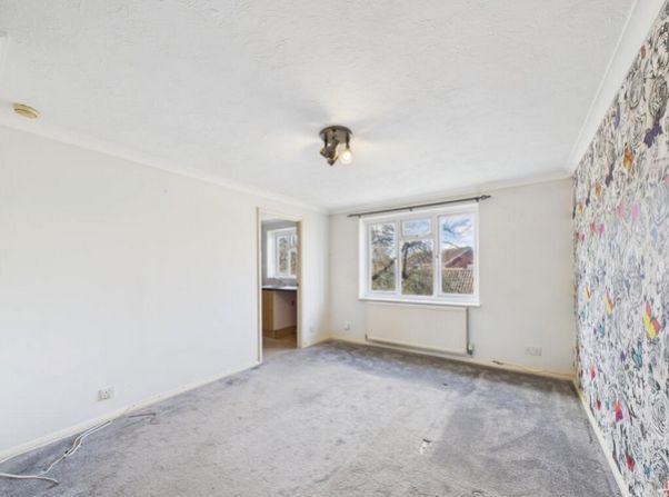 Property photo 2 of 6 Living Room