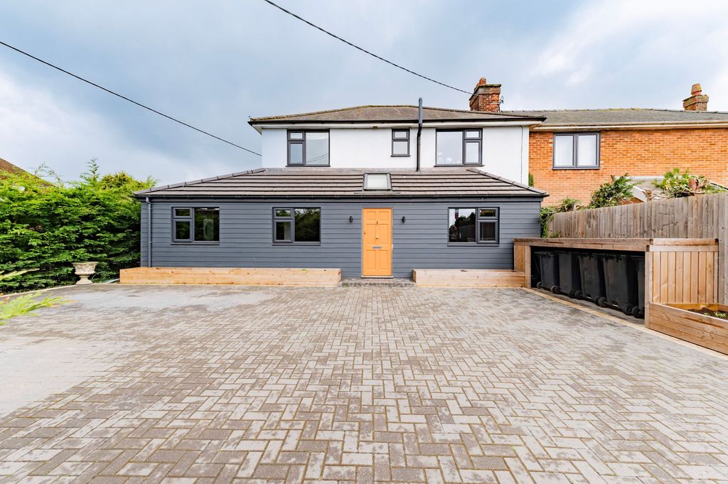 Property photo 1 of 33