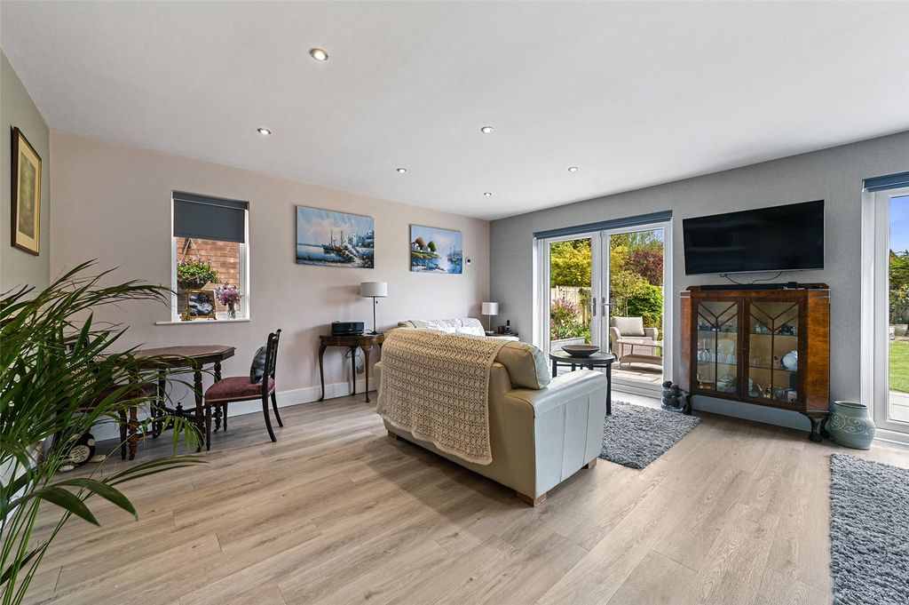 Property photo 3 of 19 Living Area