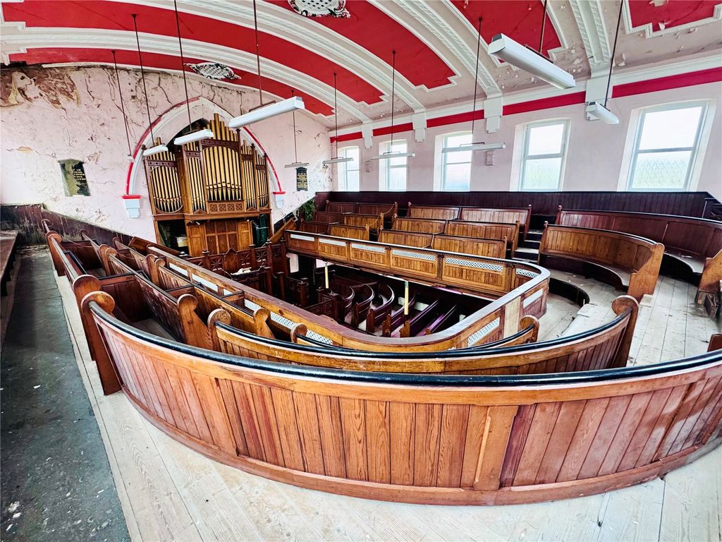 Property photo 3 of 9 Picture No. 01