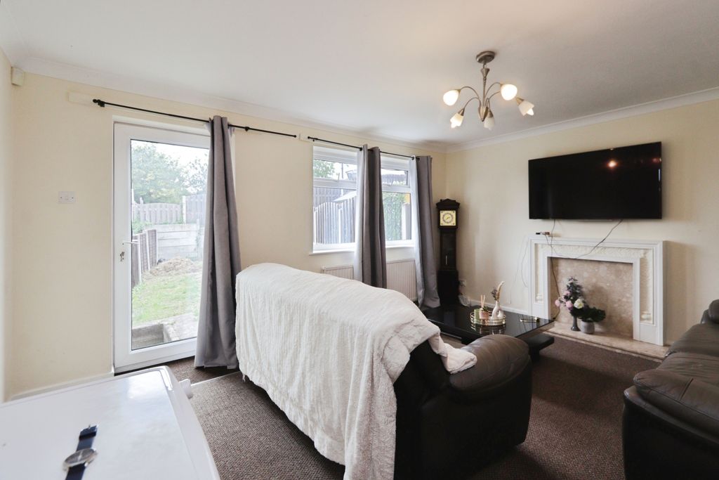 Property photo 2 of 15