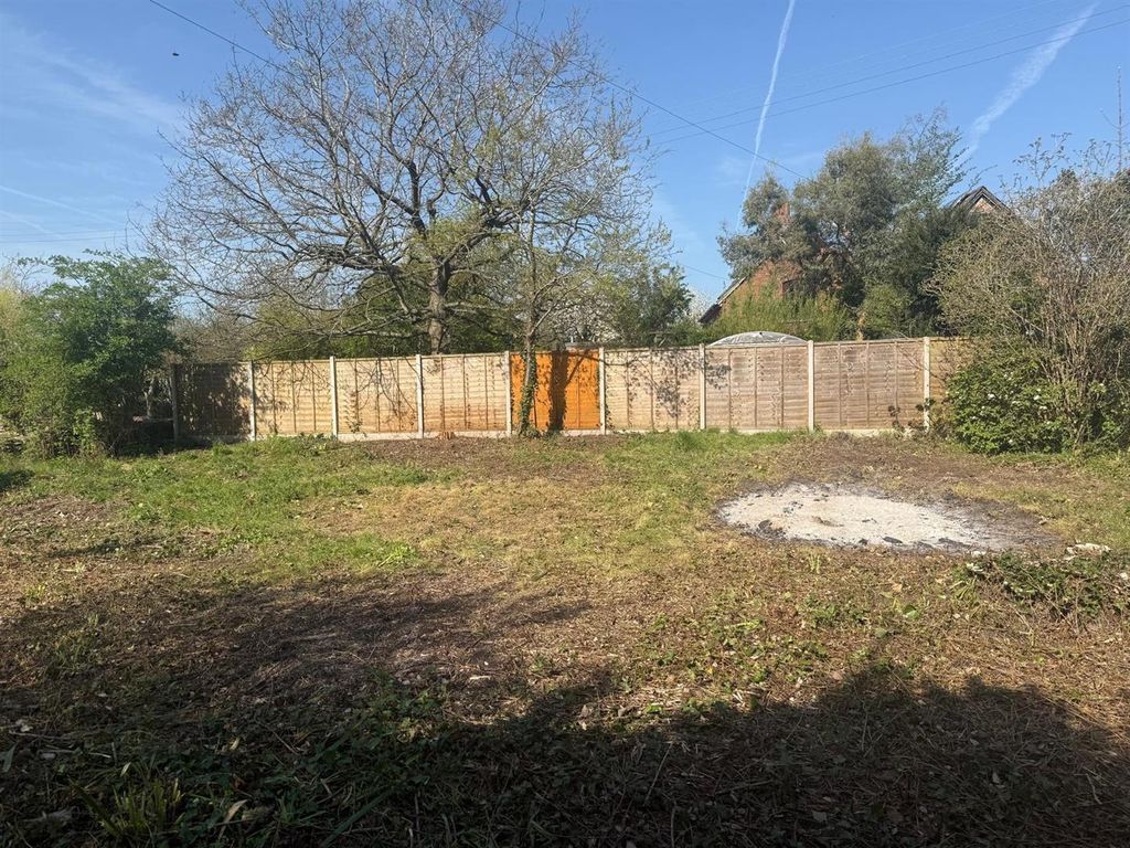 Property photo 2 of 14