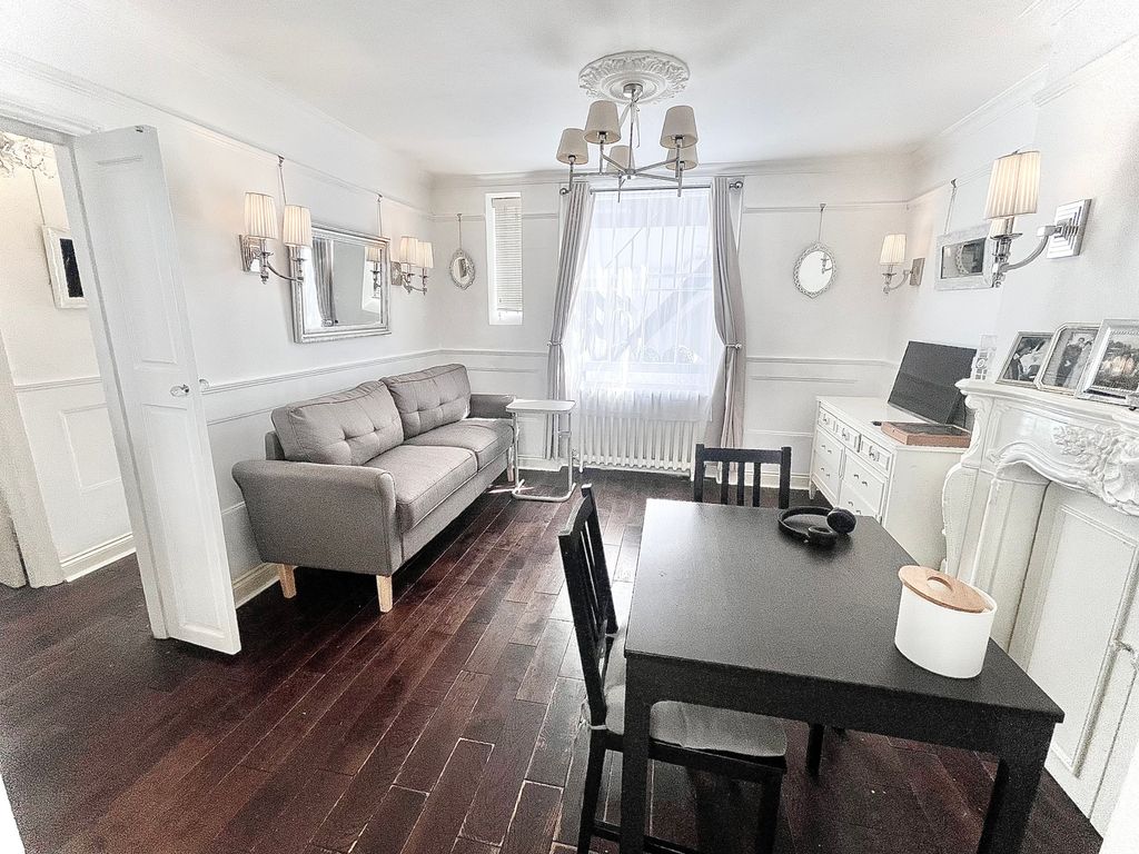 Property photo 2 of 49