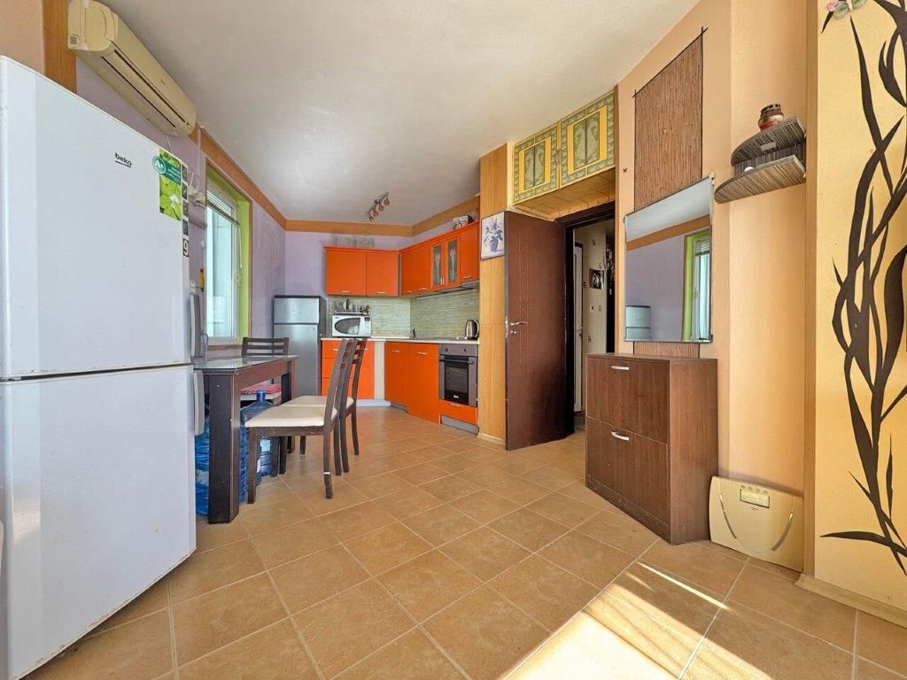 Property photo 3 of 18