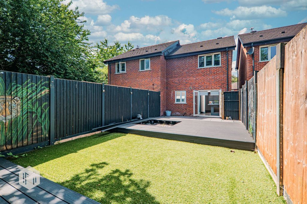 Property photo 3 of 18