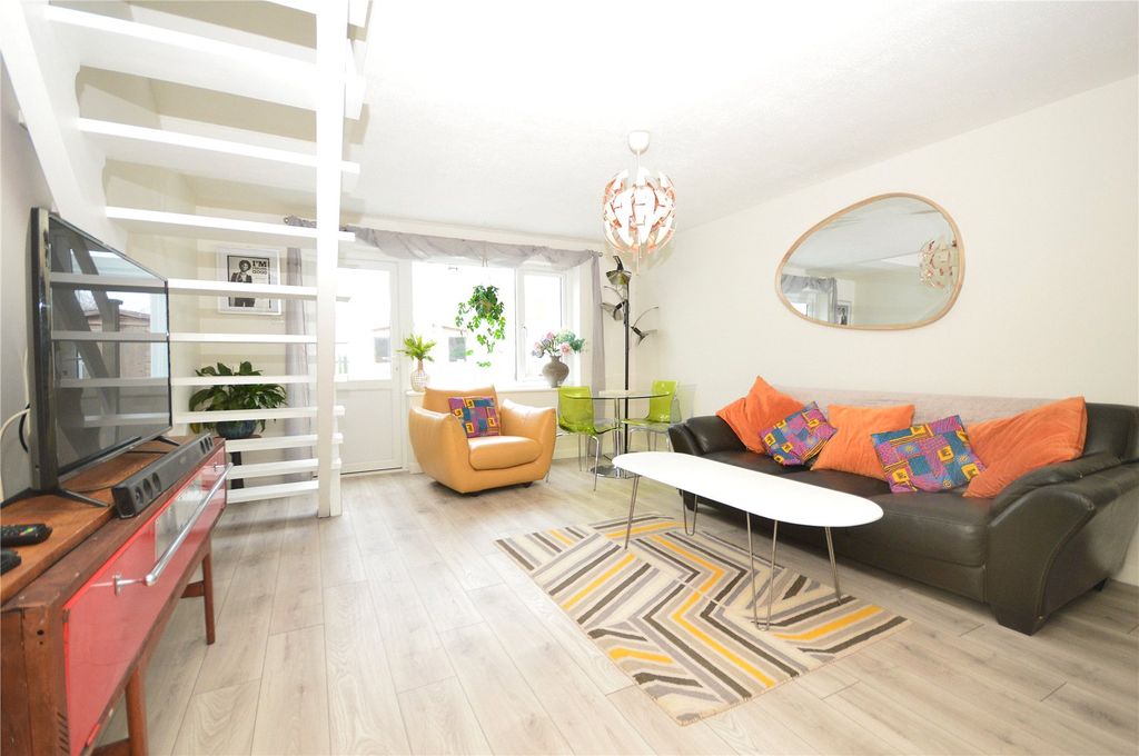 Property photo 3 of 12 Picture No. 04