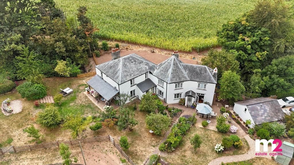 Property photo 1 of 32