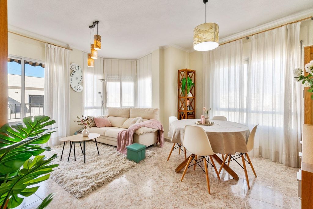 Property photo 1 of 29