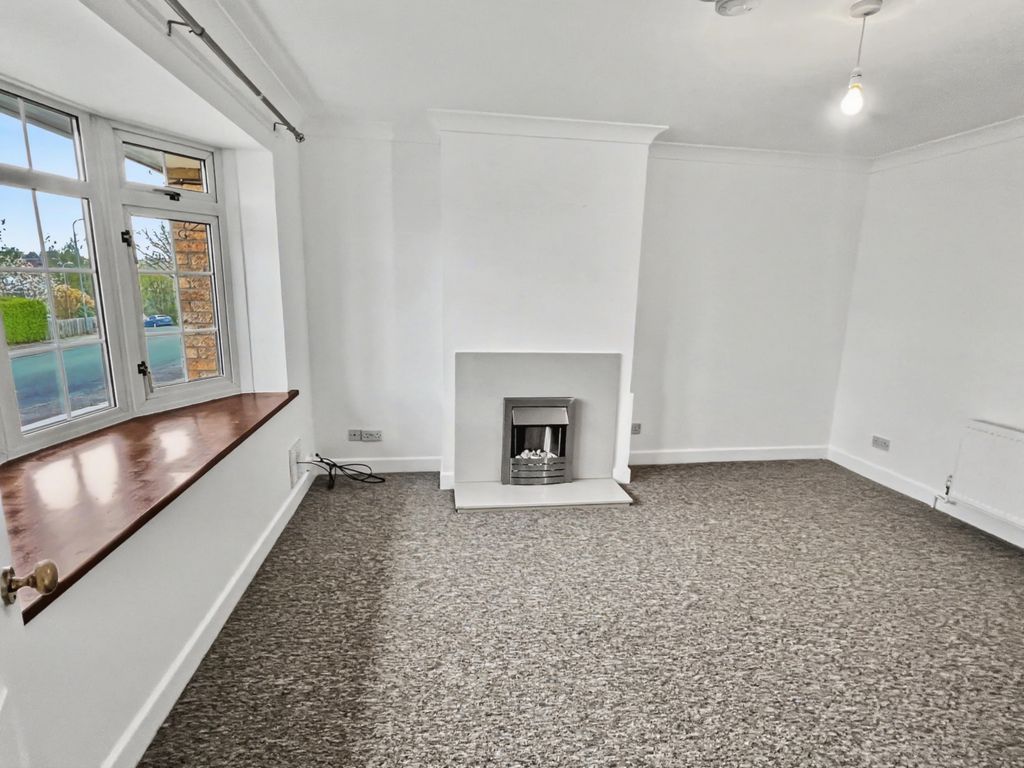 Property photo 3 of 13 Gallery