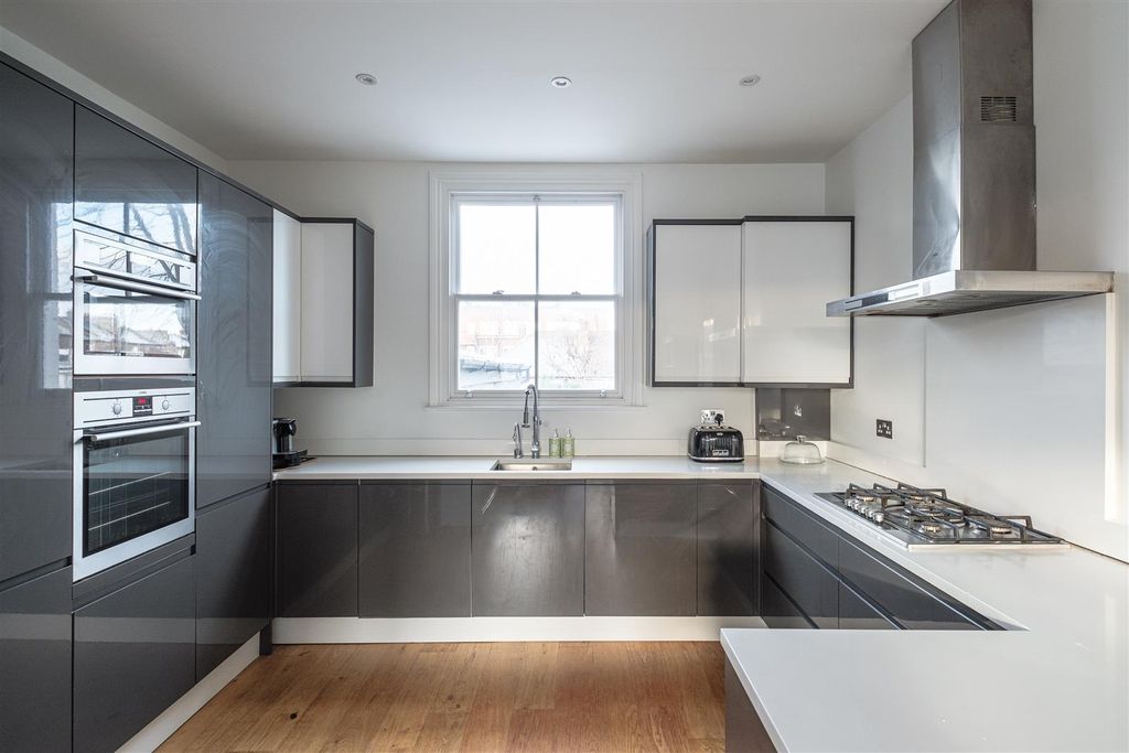 Property photo 3 of 11 3.Jpg