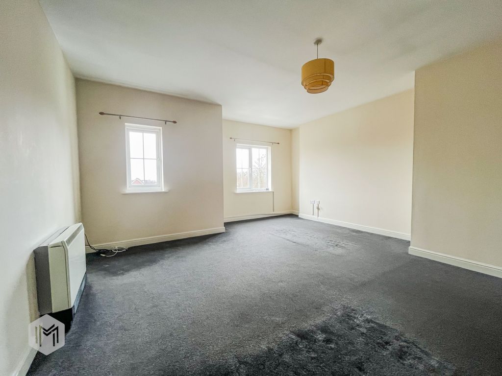 Property photo 2 of 16 Picture No. 12
