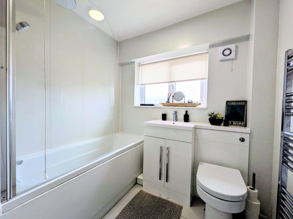 Property photo 3 of 12 Df78c46F-66Be-401d-9Ea3-927B1A3d1Cdd