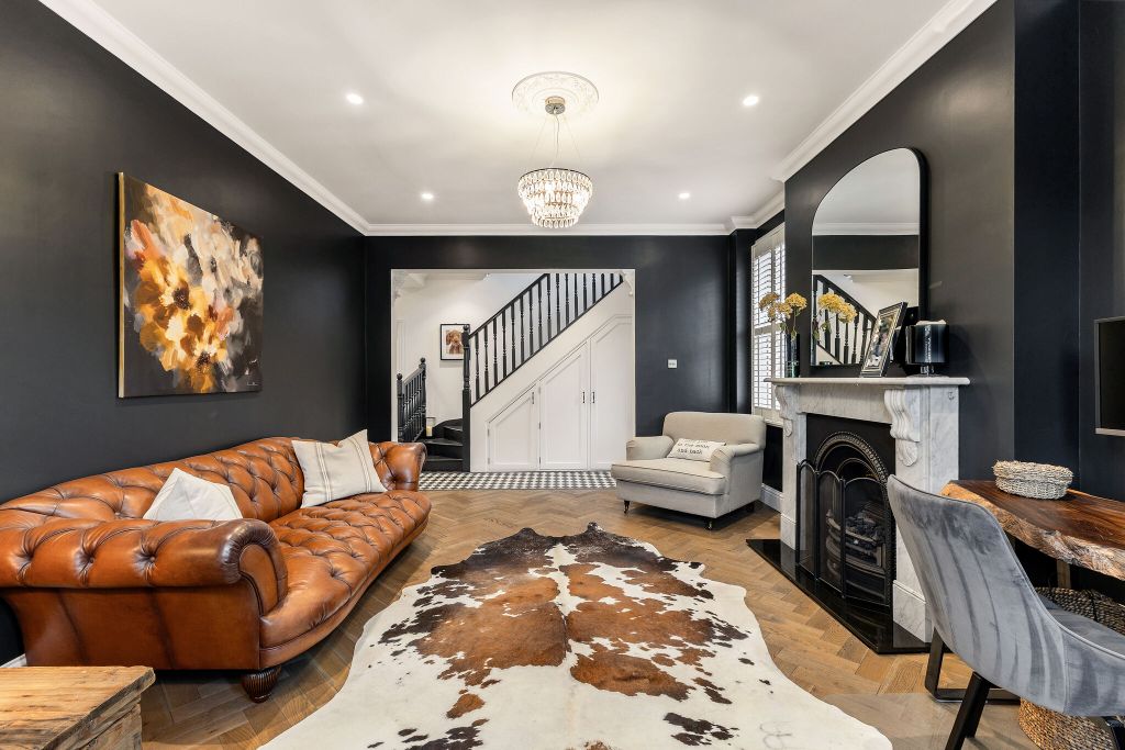 Property photo 3 of 16