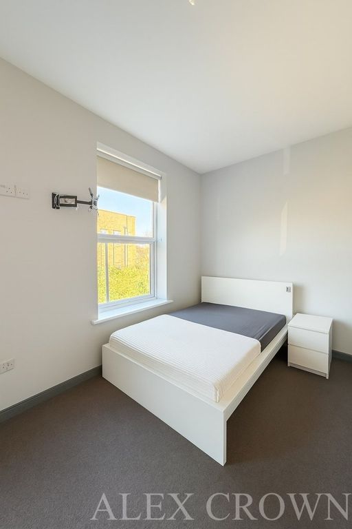 Property photo 1 of 4