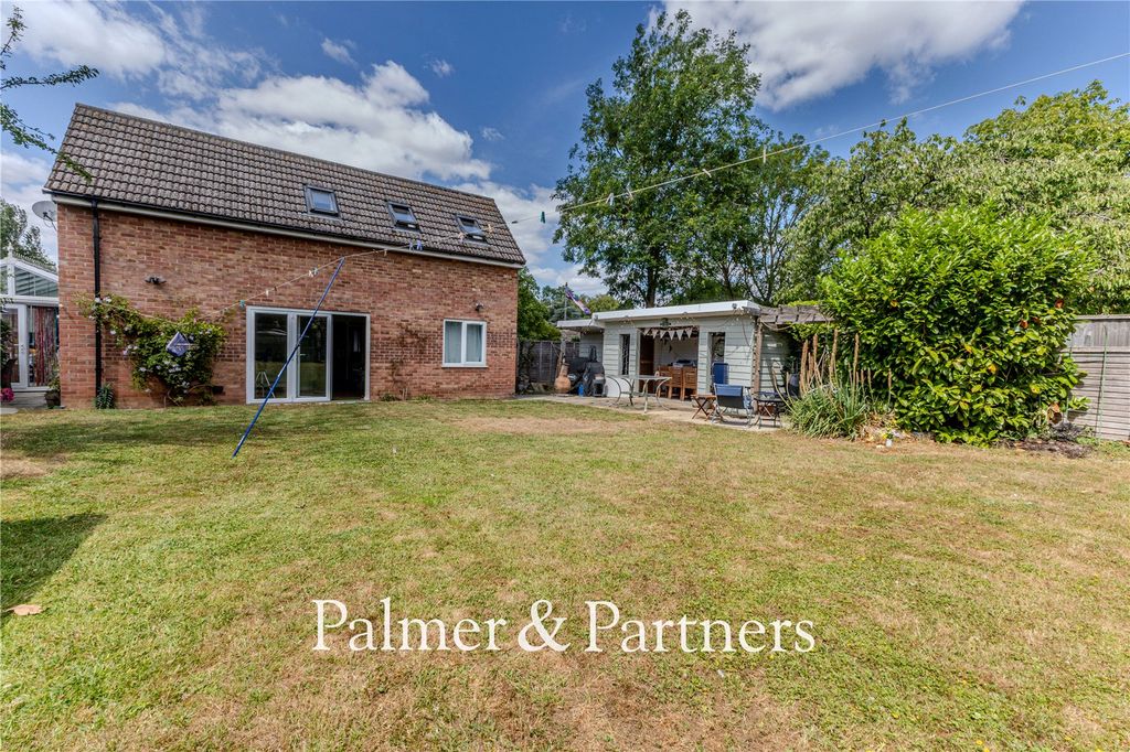 Property photo 3 of 28 Picture No. 05