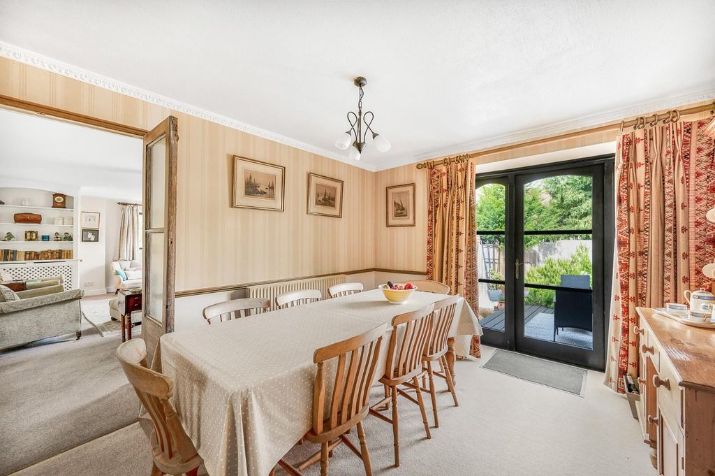 Property photo 3 of 25 Dining Room