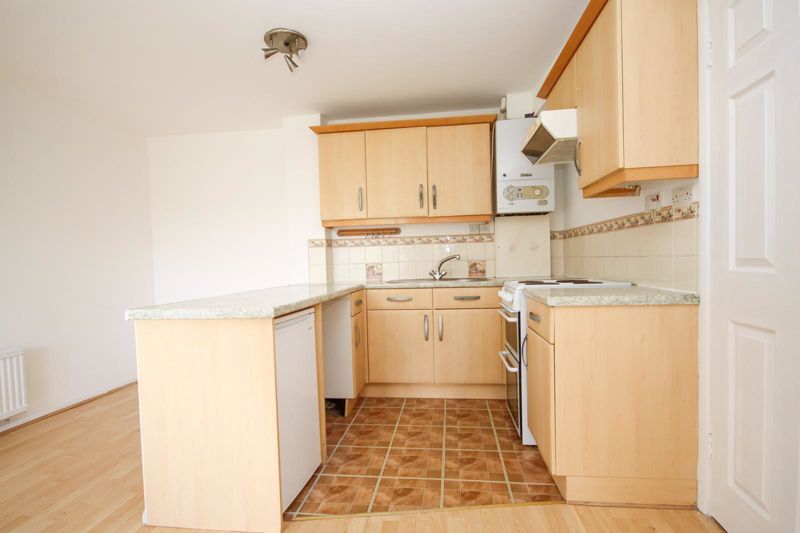 Property photo 3 of 11 Photo 11