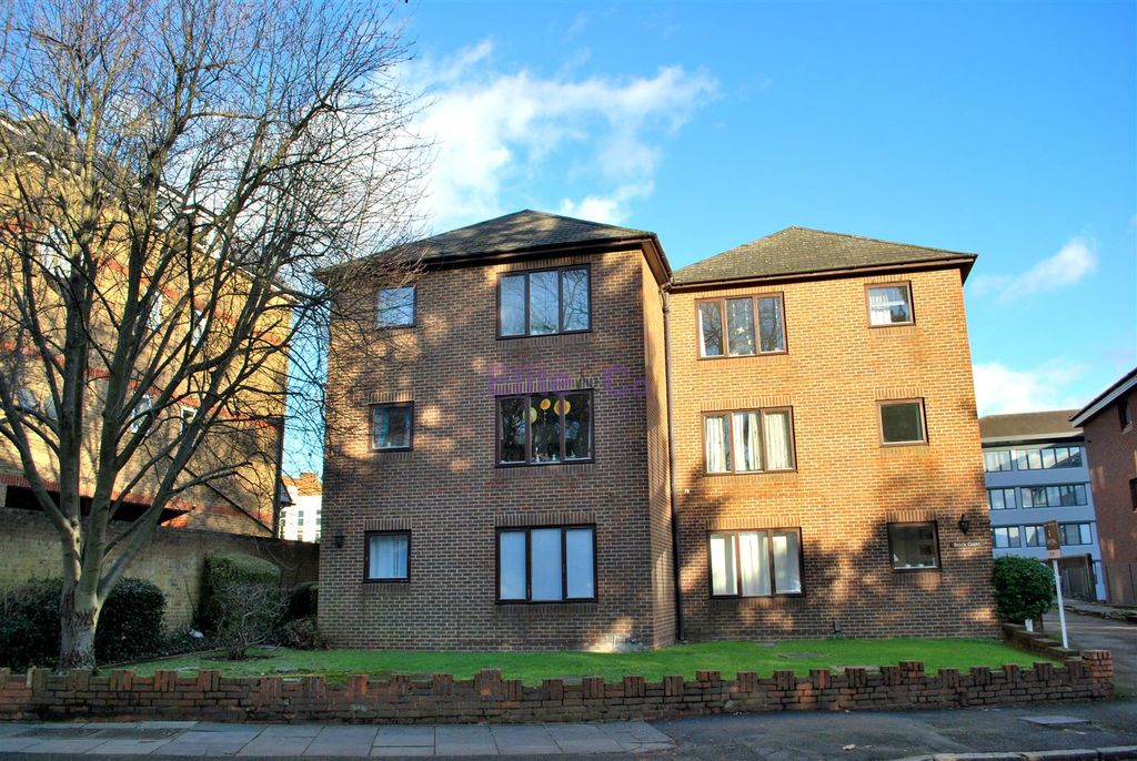 Property photo 1 of 7 Exterior