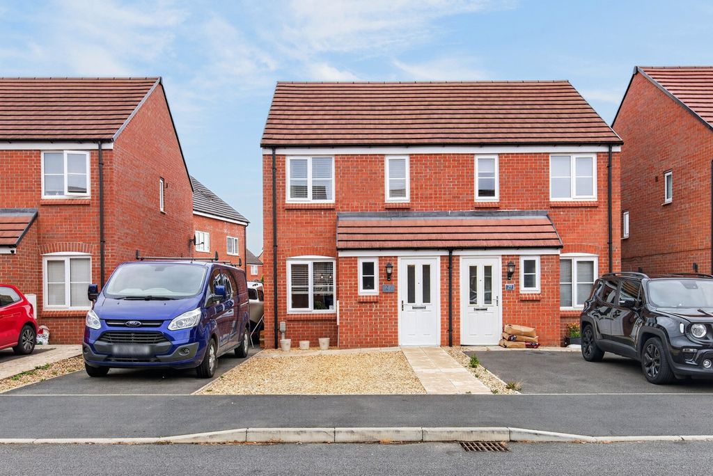 Property photo 1 of 33
