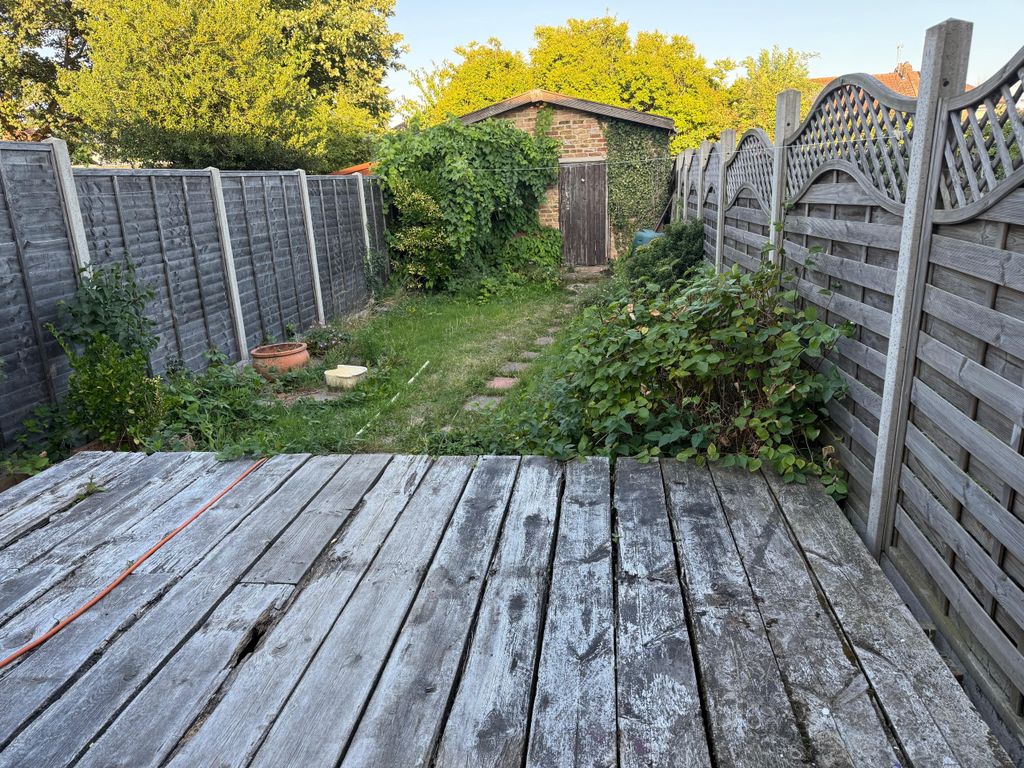 Property photo 3 of 27