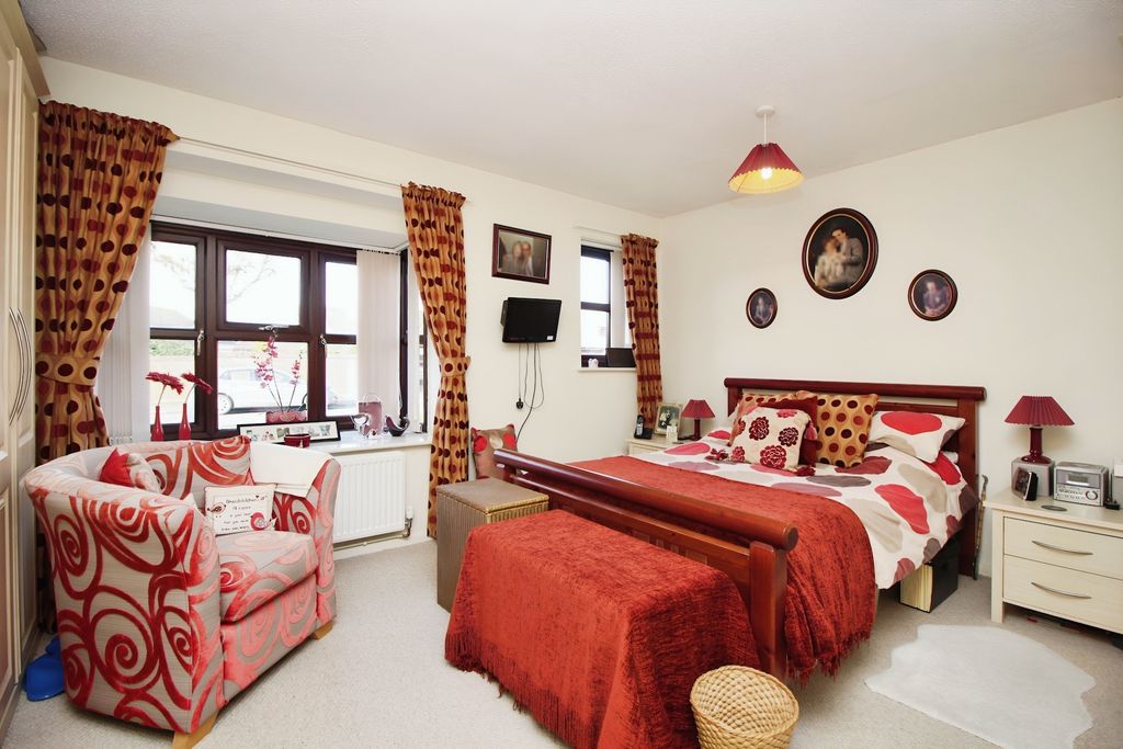 Property photo 1 of 15