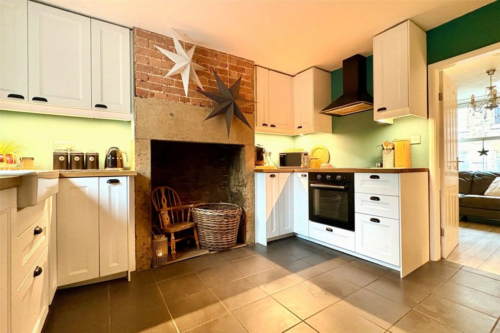 Property photo 3 of 19 Picture No. 15