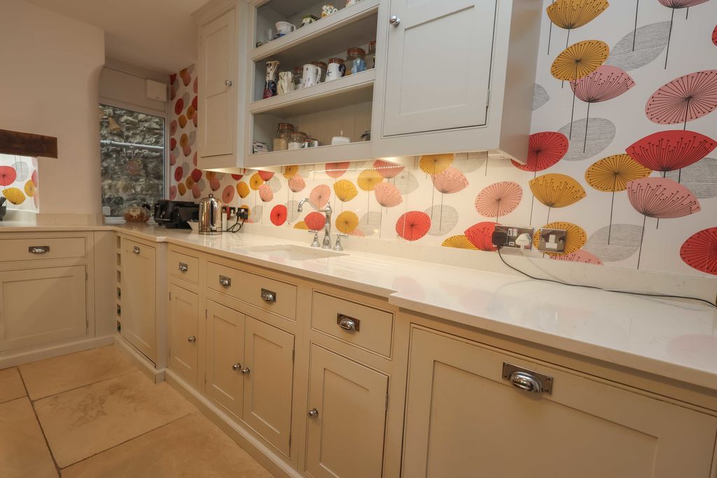Additional image 6 of 2 bed flat for saleVictoria Road, Clevedon BS21