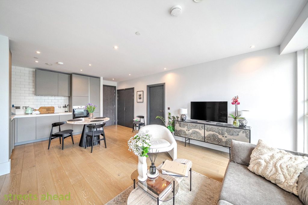 Property photo 1 of 23 B5024B0A-3Bc1-407...