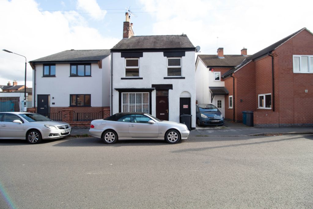 Property photo 1 of 13