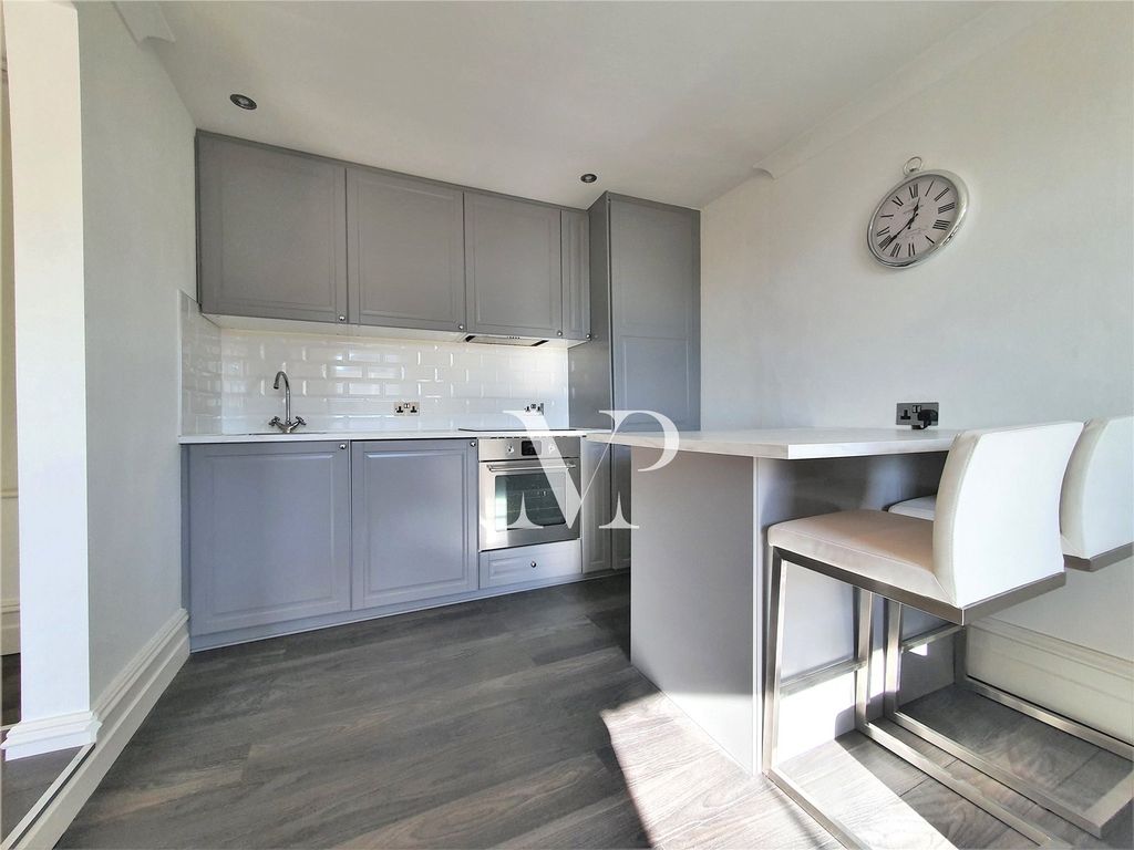 Property photo 3 of 6 Picture No. 17