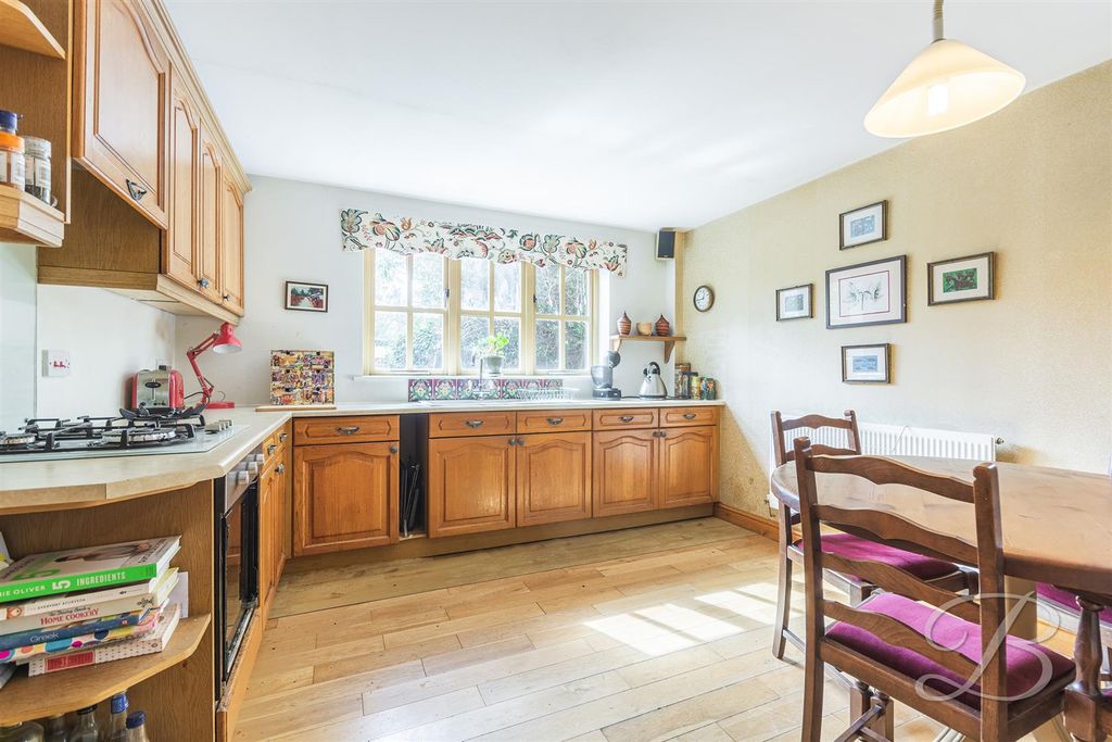 Property photo 3 of 29 CC4.Jpg